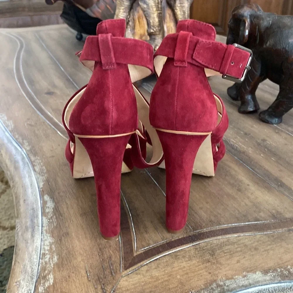 ❤️ Vince Camuto Velvet Heels❤️